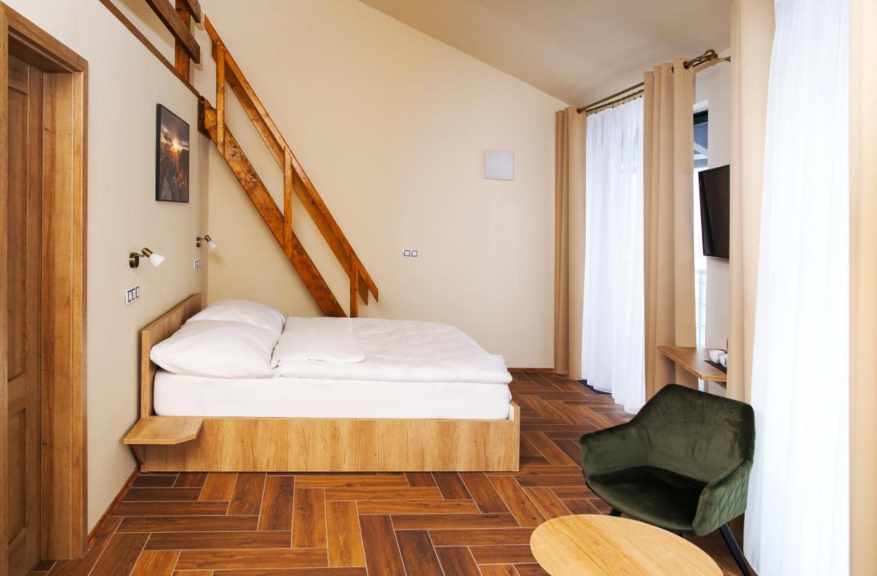Hotel Dymnik 룸부르크 외부 사진